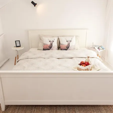 아파트 White & Vintage